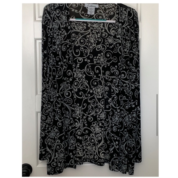 Women’s Black and White Swirls Coverup Duster Cardigan - Picture 1 of 6